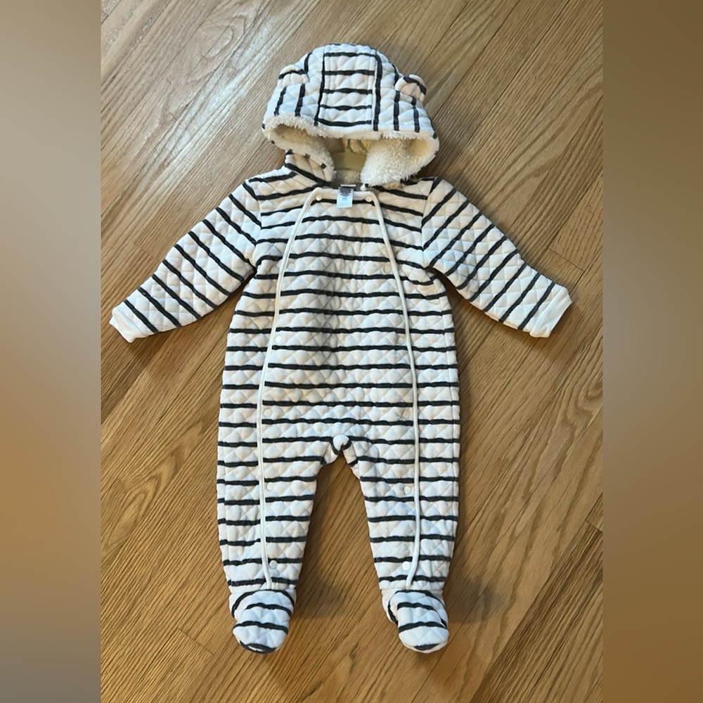 Nordstrom Bear Cream and Black Striped Quilted Hooded Bunting 9 Months